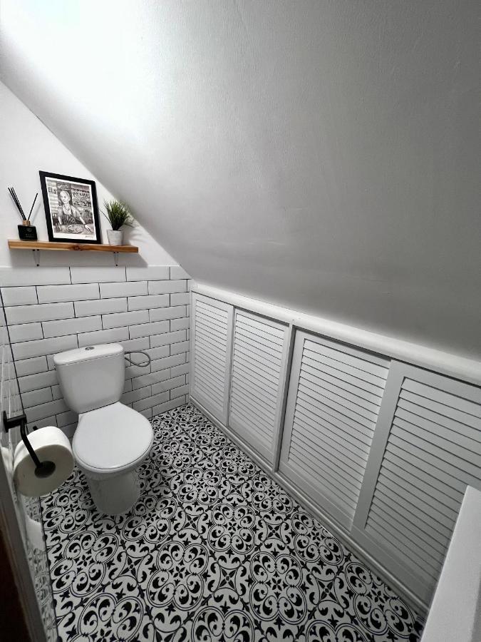 Domek Pod Debem Szymonowo Exteriör bild